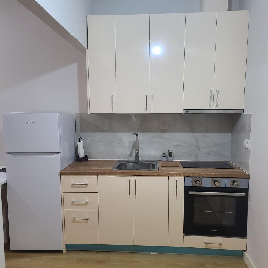 Home Inn Apartaments Τίρανα Εξωτερικό φωτογραφία