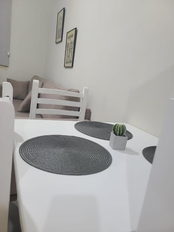 Home Inn Apartaments Τίρανα Εξωτερικό φωτογραφία